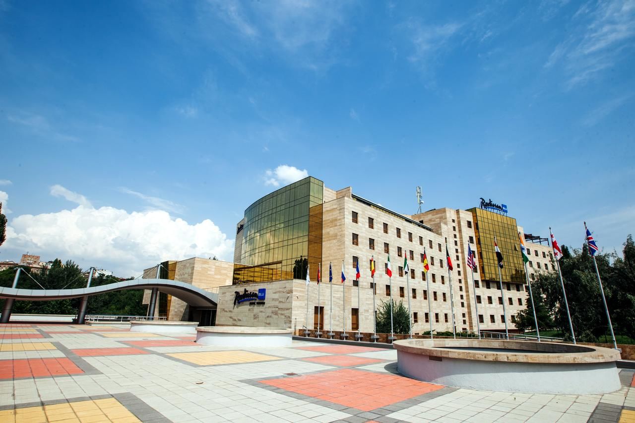 Отель Radisson BLU Hotel Yerevan Ереван-27