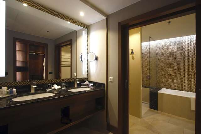 Отель Radisson BLU Hotel Yerevan Ереван-24
