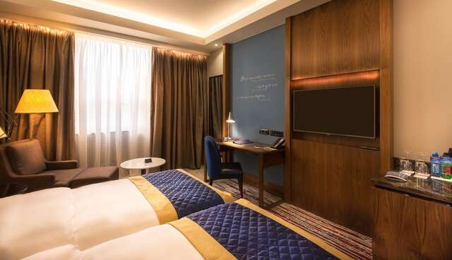 Отель Radisson BLU Hotel Yerevan Ереван-5